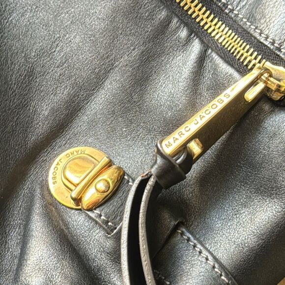 Marc Jacobs Black Leather Bag with Gold Hardware - Picture 2 of 9